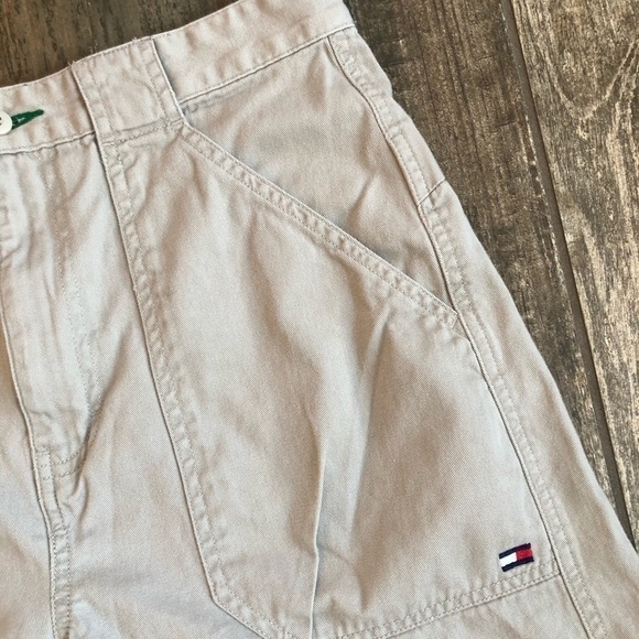 TOMMY Hilfiger khaki patch pocket shorts size 20 - Picture 4 of 10